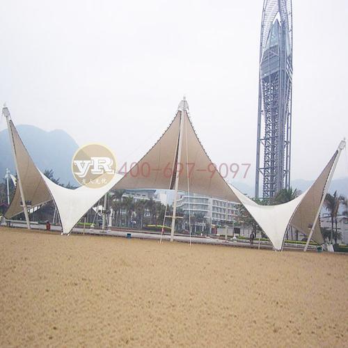 彩色膜結(jié)構(gòu)景觀棚工程 從張拉膜設(shè)計(jì)到施工安裝的全流程解析